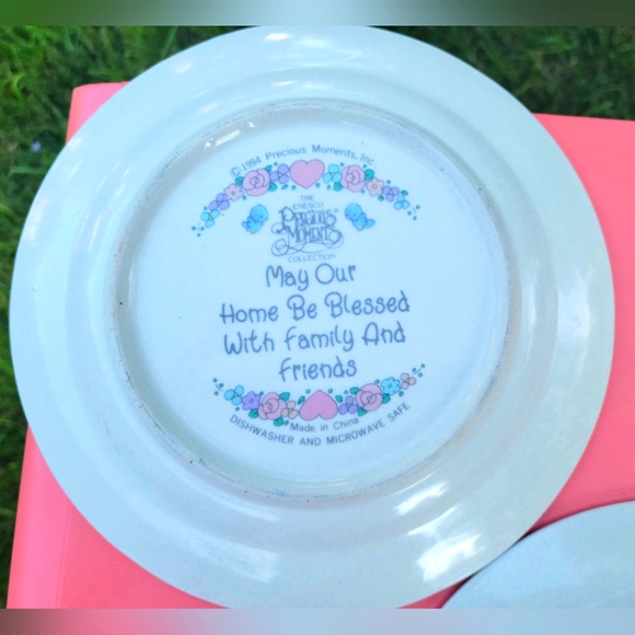 Vintage Set of 4 Precious Moments Salad Plates Enesco 1994 Love One Another - Picture 7 of 7